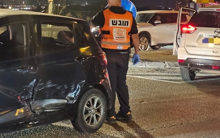 كفرقاسم: إصابة 3 أشخاص بجراح متفاوتة إثر حادث طرق- بينهم شابة بحالة متوسطة 