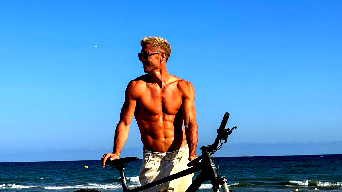 برشلونة يكشف عن طبيعة إصابة ليفاندوفسكي ومدة غيابه