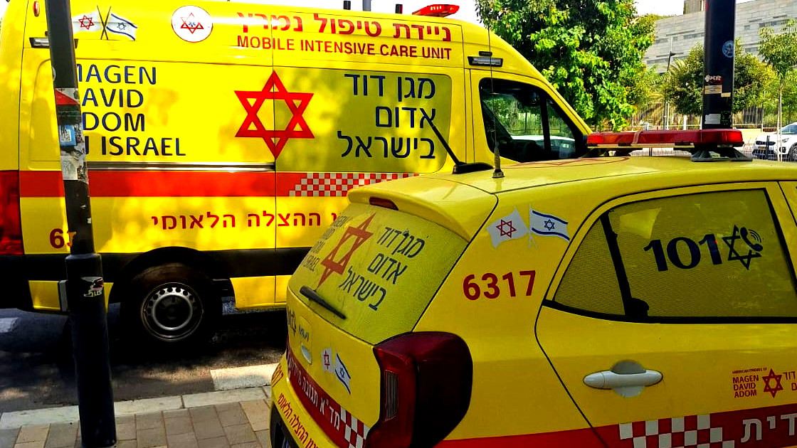 بئر السبع: إصابة عامل بجروح خطيرة بعد سقوطه من علو أثناء أعمال ترميم