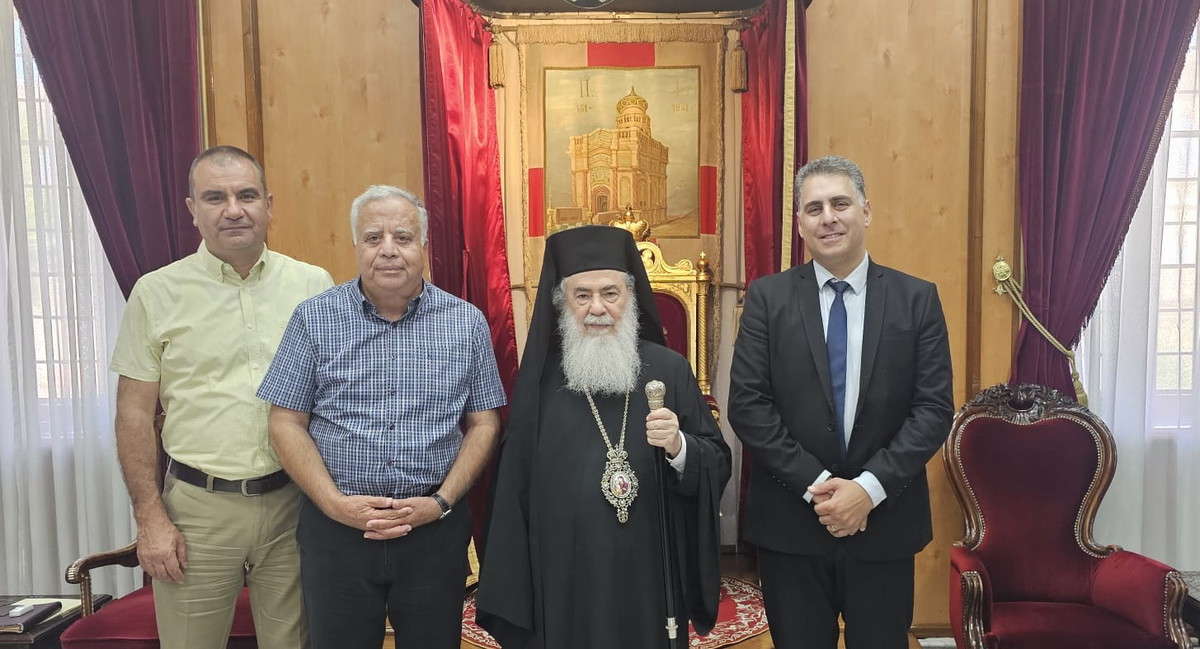 سلطة الإطفاء والإنقاذ تلتقي غِبْطَة بَطْرِيرَك المدينة المقدسة في القدس 