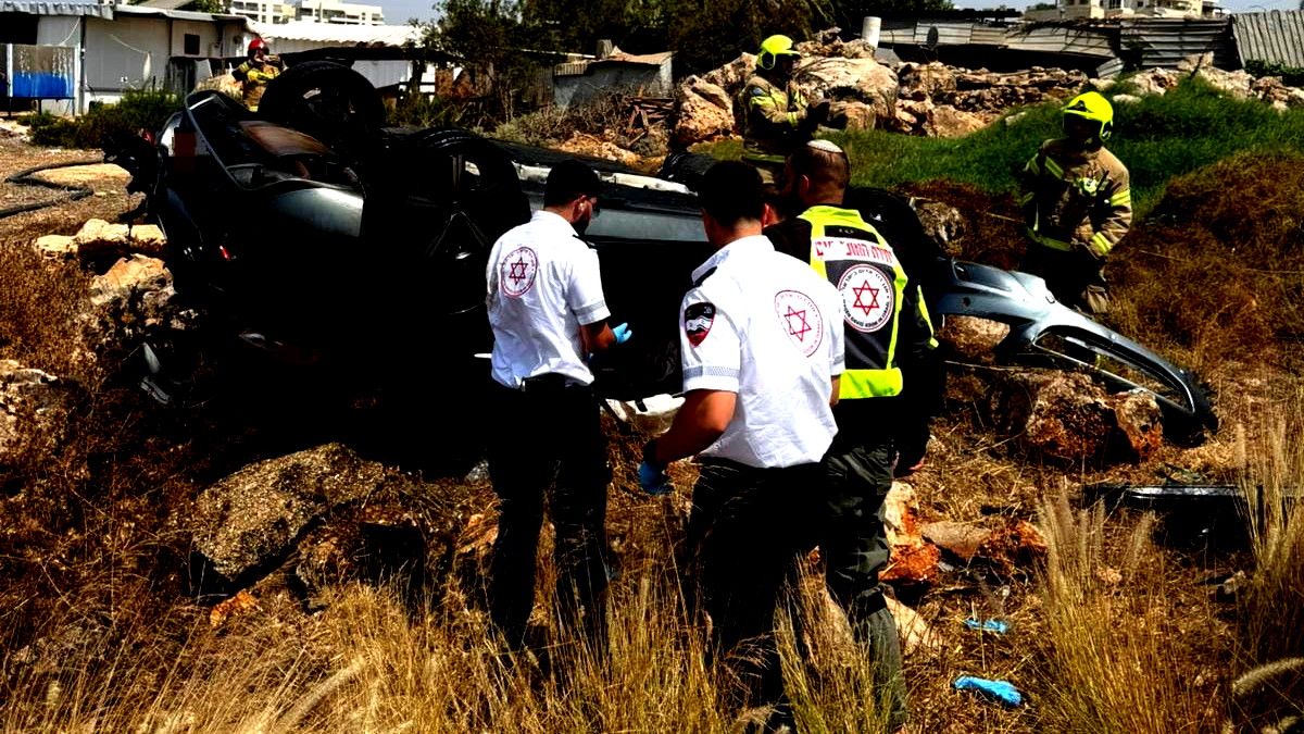 كرميئيل: إصابة رجل بجراح متوسطة جراء انقلاب سيارة