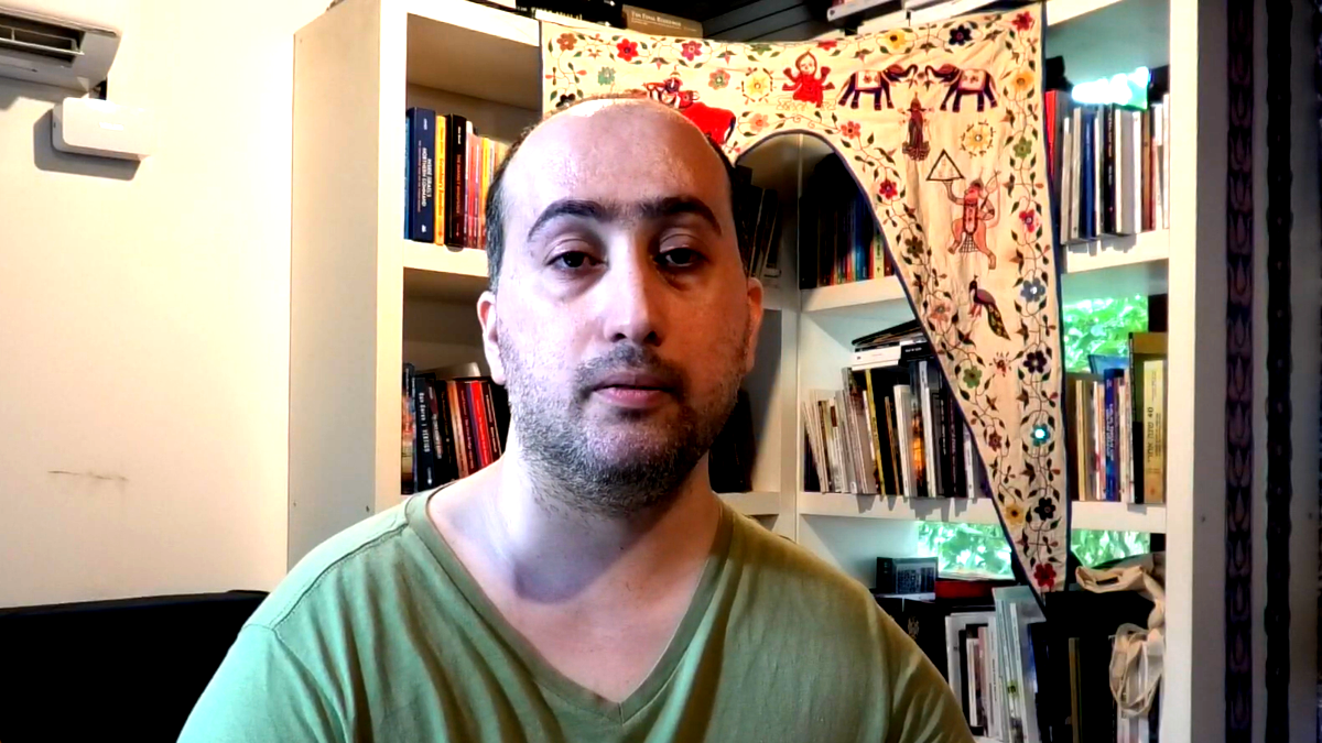 حينما يحتلك الحزن لا يلبث الا ان يستوطنك المرض: وقفة مع كتاب "مستوطن في رأسي" للكاتب محمد سليم يوسف