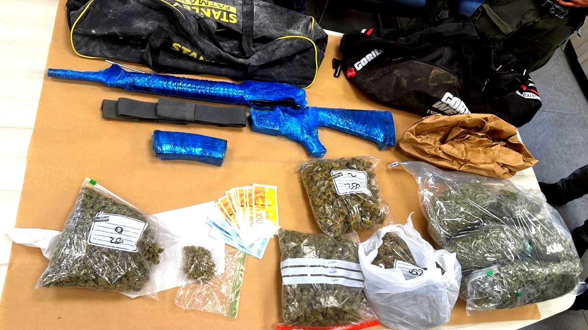 ضبط أسلحة ومخدرات في المثلث واعتقال 5 مشتبهين