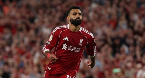 كييزا وصلاح ينقذان ليفربول في افتتاح البريميرليغ 