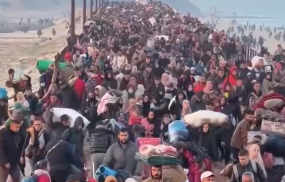 تقرير: مشادات بين مسؤولين مصريين وإسرائيليين حول خطة التهجير من غزة 