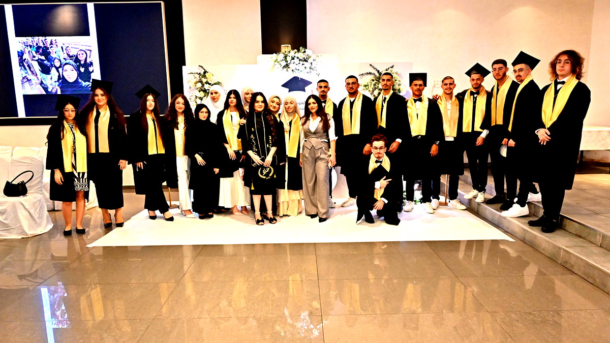 تخريج الفوج الحادي عشر في مدرسة دار العلوم الثانوية الأهلية جديدة – المكر