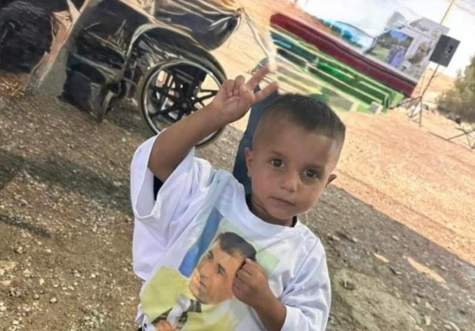 فاجعة في رهط: مصرع الطفل كايد احمد ابو دغيم ( 3 سنوات) بعد ان دهسته شاحنة
