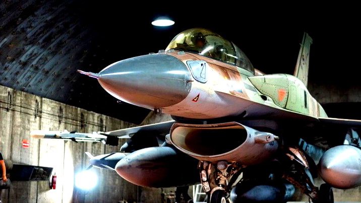 وزير الامن الإسرائيلي يتوعد الحوثيين بـ"عواقب قاسية ومؤلمة" بعد استهداف إسرائيل بالصواريخ