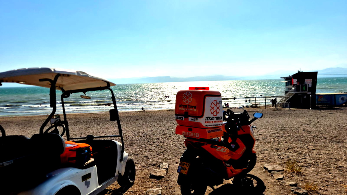 طبريا: إنقاذ فتاة (15 عاما) بعد غرقها قرب شاطئ دوغيت في بحيرة طبريا