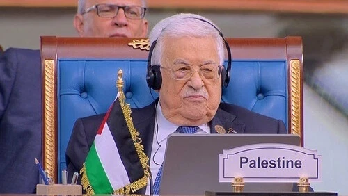 محمود عباس يصدر مرسومًا بتشكيل لجنة لصياغة دستور فلسطيني مؤقت  