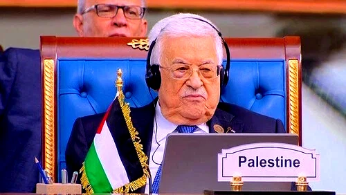 محمود عباس يصدر مرسومًا بتشكيل لجنة لصياغة دستور فلسطيني مؤقت 