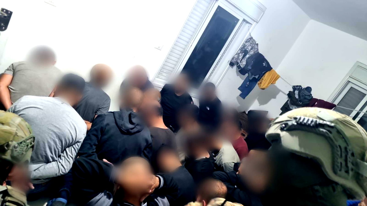 عقب نشاطٍ في المدينة- اعتقال أكثر من ثلاثين شخصًا من سكّان الضّفة الغربية بشبهة الإقامة في القدس بشكلٍ غير قانوني