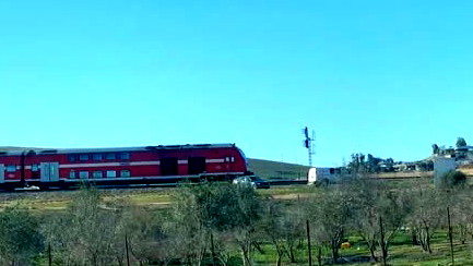 ابتداءً من الغد- تعليق حركة القطارات داخل تل أبيب لمدة 6 أيام 