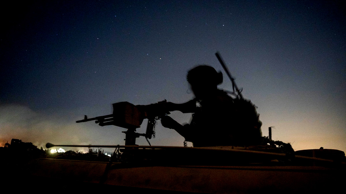 مسؤول سياسي كبير: لم يتغير شيء، إسرائيل تطالب بالإفراج عن جميع الرهائن الخمسين