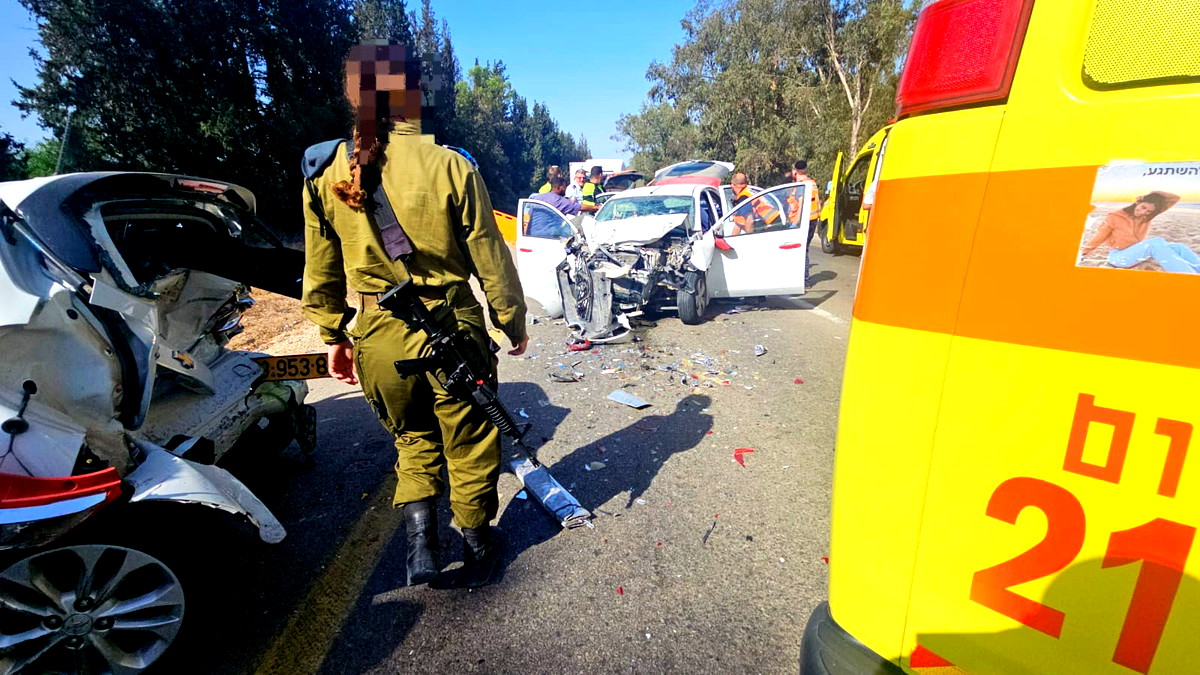 إصابة حرجة وأربع إصابات ما بين متوسطة وطفيفة في حادث خطير على شارع 232 في الجنوب