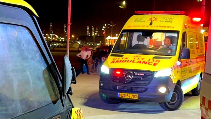  رجل (65 عامًا) بحالة حرجة بعد انتشاله من الماء في شاطئ اشدود