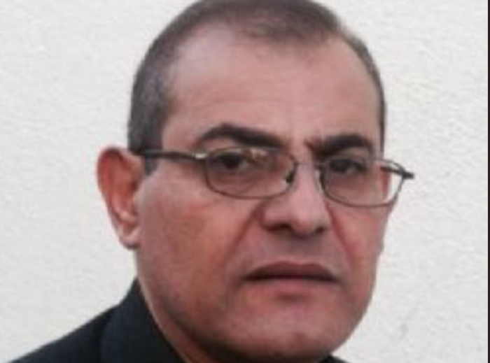 هل الأدبُ يعكسُ الواقعَ النفسيّ أم يشكّله؟ قراءةٌ نقديّةٌ في العلاقةِ بين النصّ والذاتِ الإنسانيّةِ 