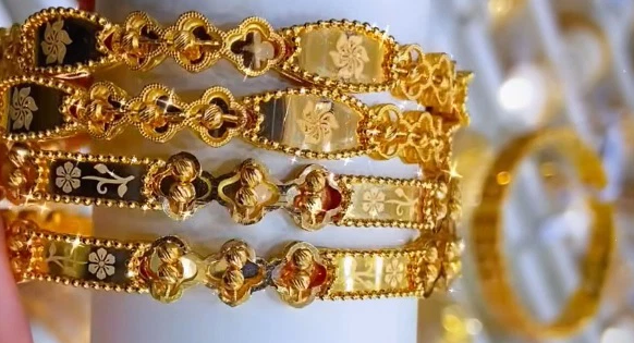 في ظل تقلبات السوق: الذهب يتراجع عالميًا ومحليًا.. الأونصة تصل 11,337 شيكل