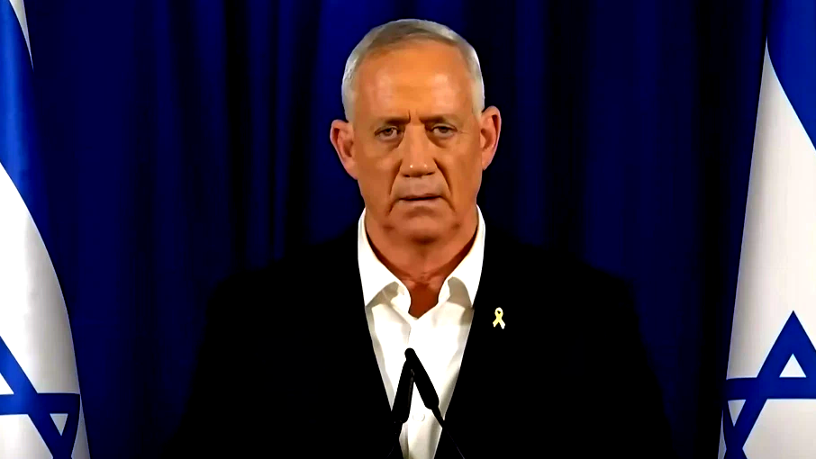 وسط تراجع الدعم الشعبي.. عودة محتملة لغانتس إلى حكومة نتنياهو