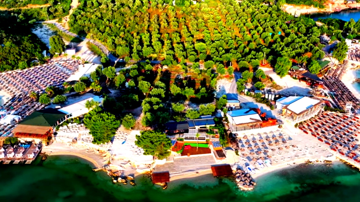 ألبانيا: الوجهة السياحية الصاعدة في أوروبا... طبيعة خلابة وأسعار معقولة