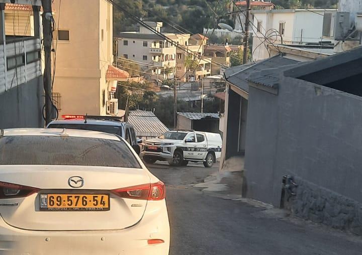 إصابة امرأة ورجل بجراح خطيرة جرّاء تعرضهما لإطلاق نار في المشيرفة 