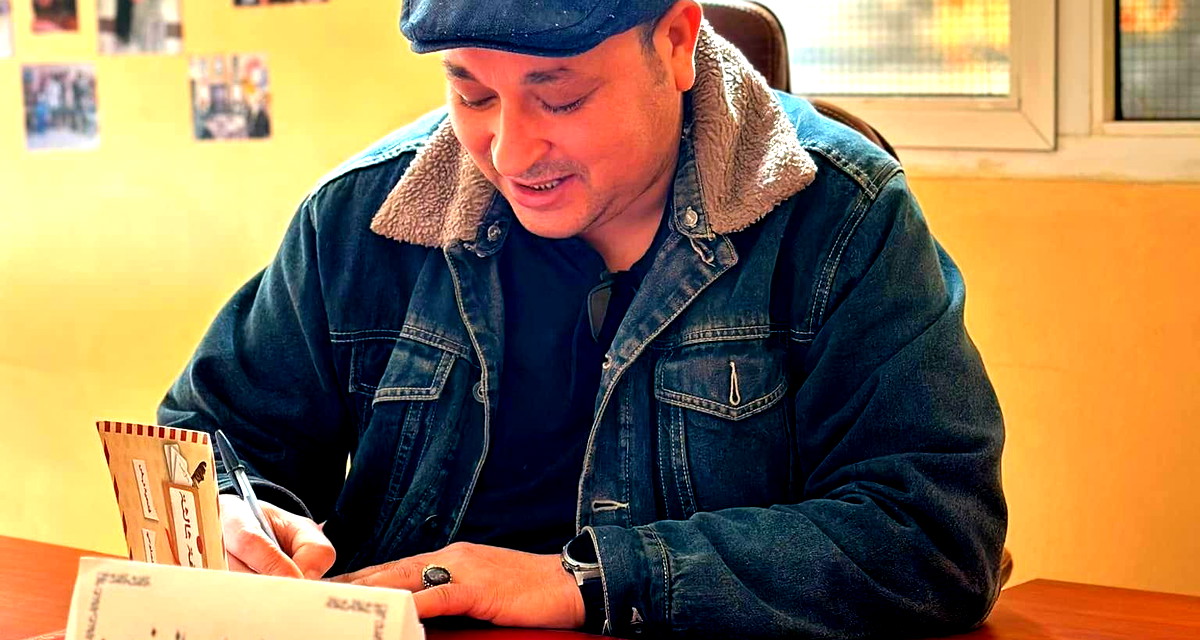 رواية "المائق" بين الطفولة والجرح الوجودي