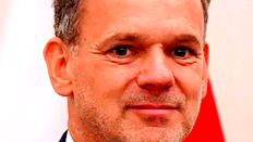 استقالة وزير خارجية هولندا لفشلة بفرض عقوبات إضافية ضد "إسرائيل"