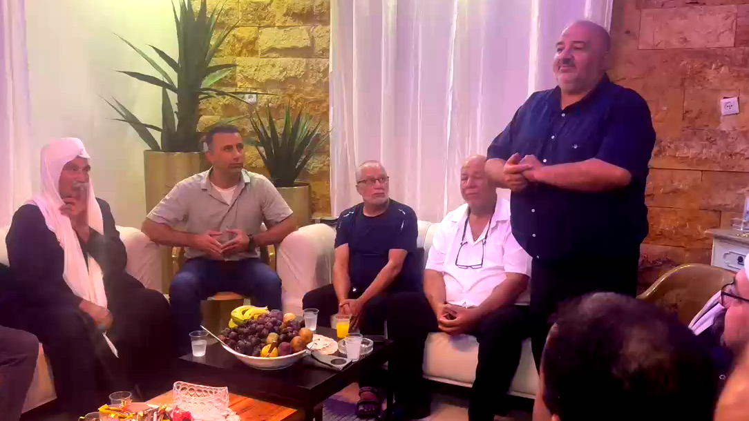 النائب منصور عباس بعد الاحداث في المغار: تم إطفاء الفتنة بين الشباب على اثر التوترات والخلافات