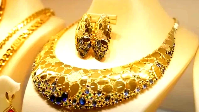 اسعار الذهب والعملات الاجنبية مقابل الشيكل اليوم:ارتفاع على الذهب وانخفاض طفيف في اسعار العملات