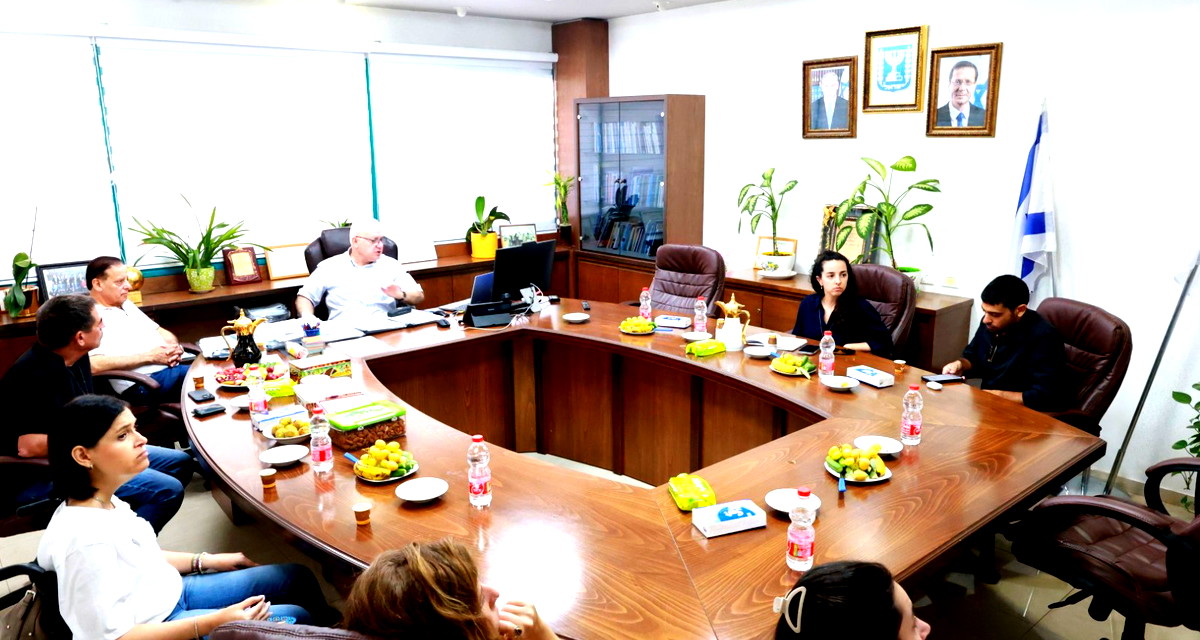 إنجازات ورؤية مستقبلية| كلية سخنين الأكاديمية تستضيف عضوي الكنيست يوآف سيجالوفتش وكارين الهارار 