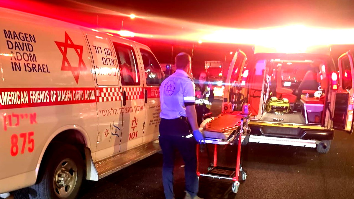  إصابة شاب بجروح خطيرة إثر انقلاب تركتورون قرب كفرمندا