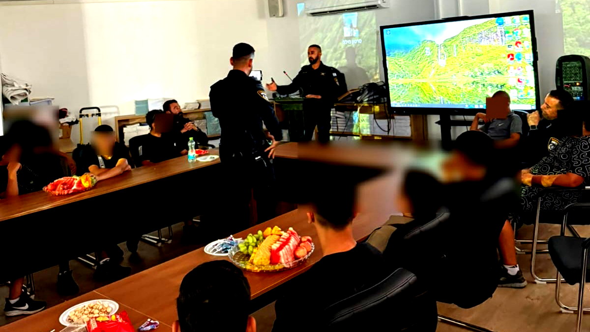 مشروع "ميلا" في القدس يعزز الحوار والشراكة بين الشرطة والشباب