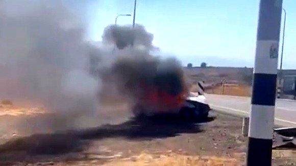 اتهام شاب من سخنين بإضرام النار بمركبة في الجولان