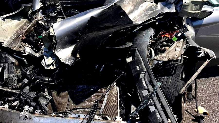 إصابة شاب بجروح خطيرة جرّاء تعرضه لحادث طرق وقع بين مركبة وشاحنة على شارع 65 بالقرب من العفولة