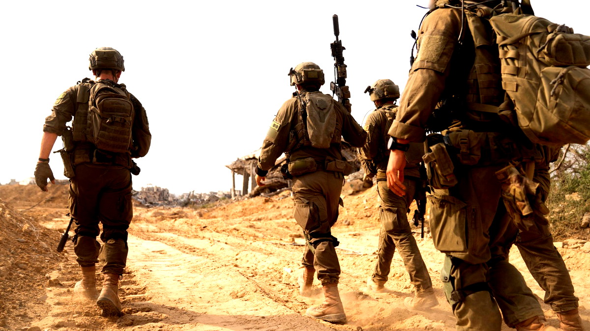 غزة: إصابة 7 جنود إسرائيليين في حي الزيتون  إثر انفجار عبوة ناسفة في ناقلة جند مدرعة