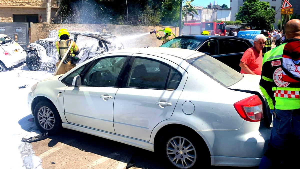 4 إصابات أحدهم بحالة خطيرة في انفجار مركبة في يافا تل أبيب.. والشرطة تعتقل مشتبهًا به من سكان المدينة