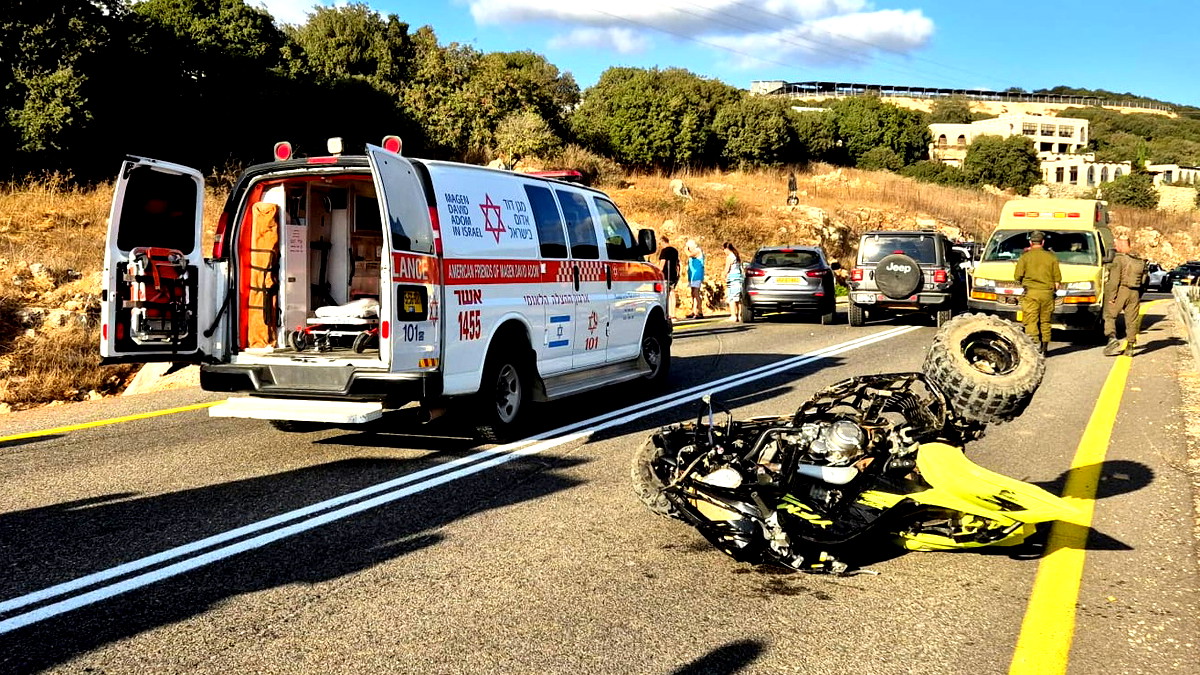 إصابة خطيرة لقاصر (15 عامًا) إثر انقلاب تركترون على شارع 899 قرب فسوطة