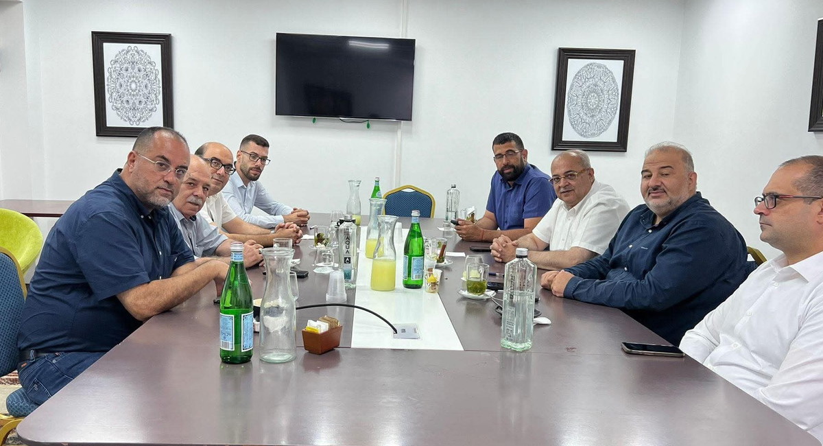 عشية اجتماع مركبات القائمة المشتركة المقر غدا الأحد: الجبهة والعربية للتغيير تعدان مقترحا لخارطة الطريق نحو القائمة المشتركة