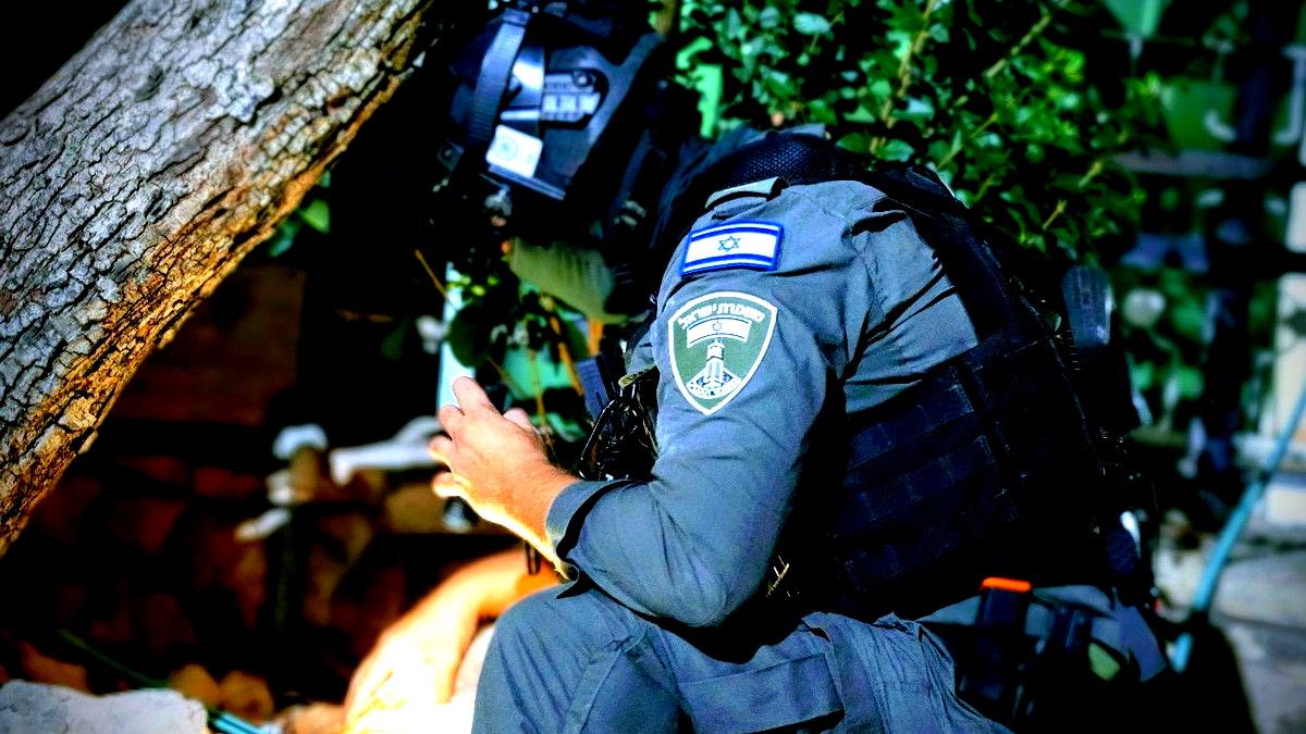 اصابة خطيرة لشاب 24 عاماً تعرض لإطلاق نار قرب حورة في النقب 