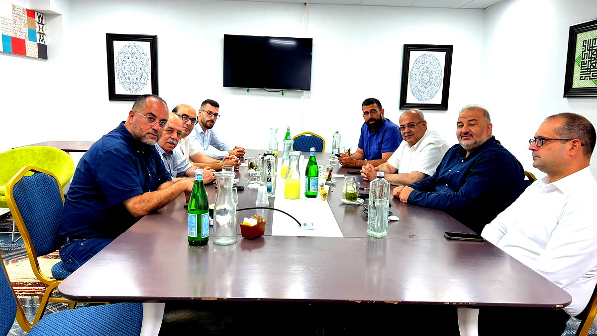 بإنتظار تصاعد الدخان الأبيض اليوم من حيفا- القوائم العربية تعقد اجتماعها الثاني ضمن مسار الحوار لإعادة تشكيل المشتركة