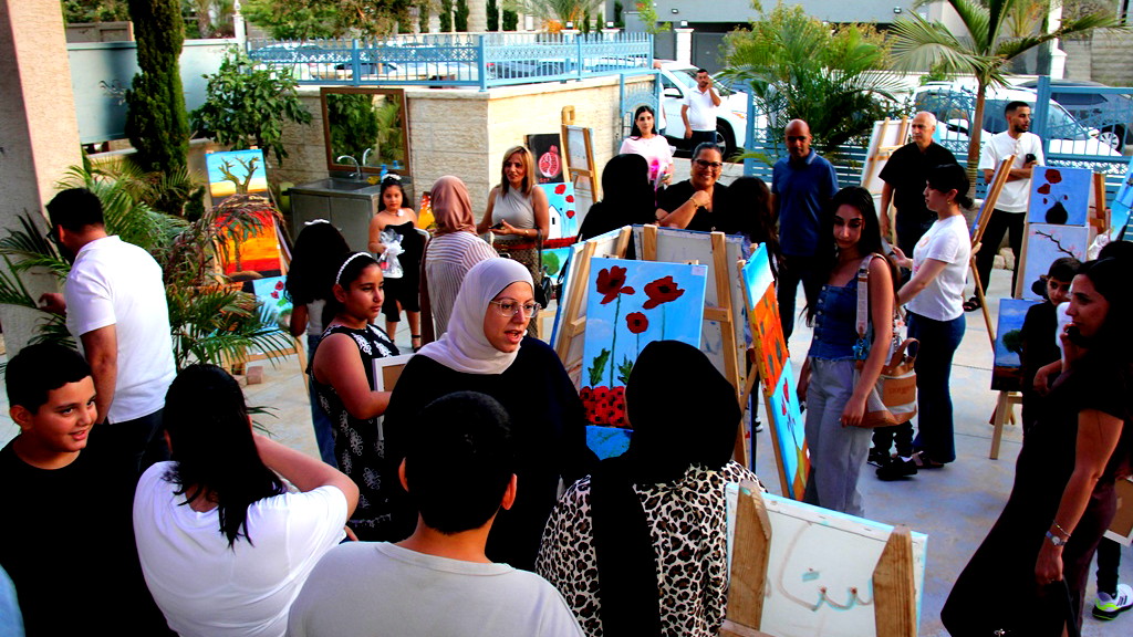 جاليري "زيتونة الجليل" في شعب تستضيف معرض " نور الشمس" لطلاب الفنانة ختام هيبي