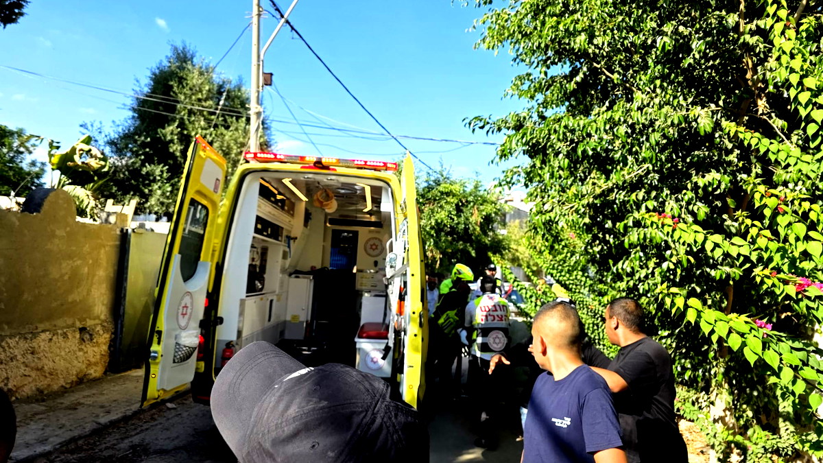 مقتل رجل (50 عاما) تعرض لحادثة عنف في مدينة اللد 