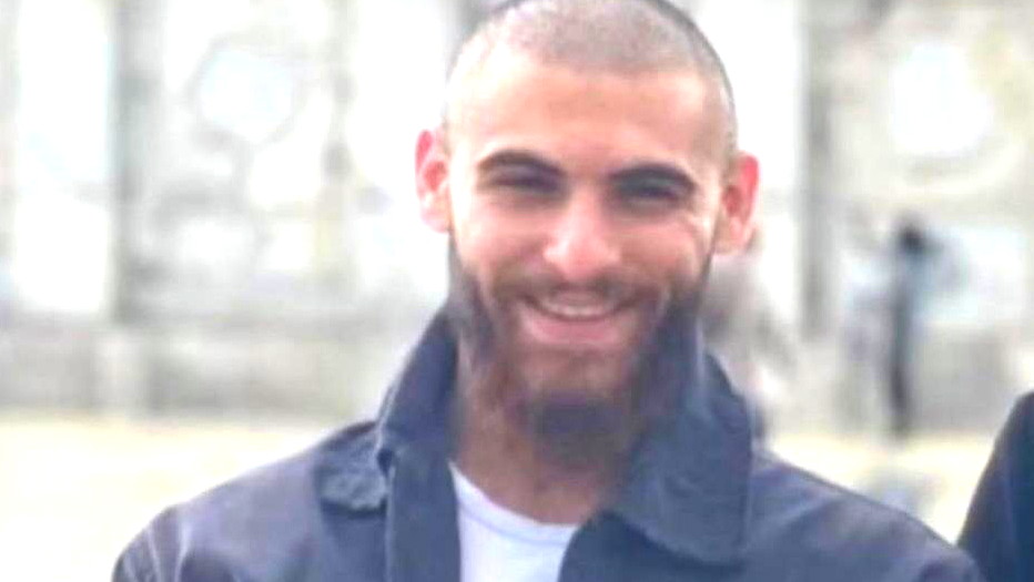 تنكروا بزي شرطة وقتلوه في بيته: مقتل الشاب خالد بلال عاصلة إثر تعرضه لإطلاق نار في عرابة