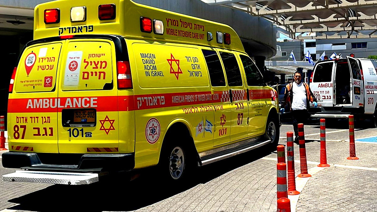 النقب: إصابة 4 أشخاص بجراح متفاوتة إثر حادث طرق