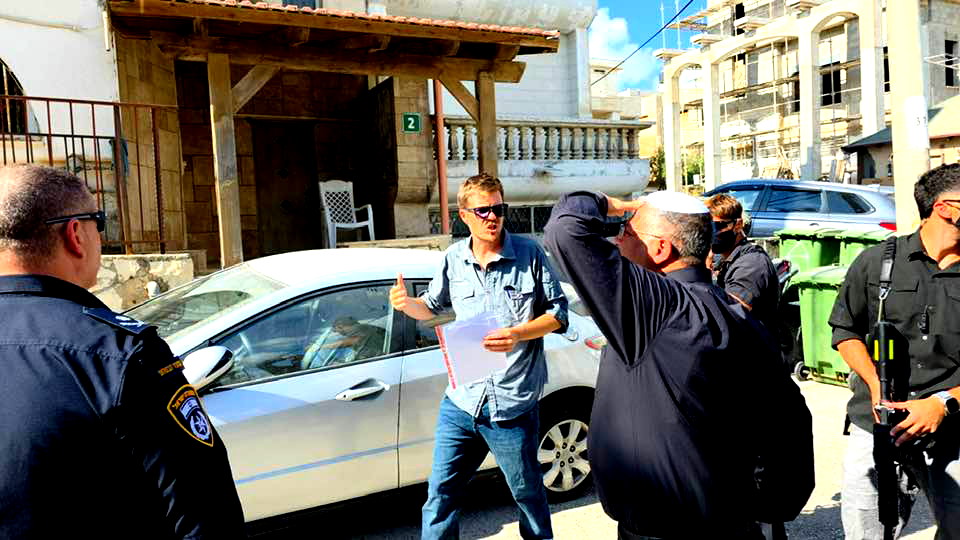 بن غفير في ام الفحم  - الأهالي: يطرق أبواب البيوت ويسأل عن تراخيص البناء !! إستفزاز واضح - لا أهلاً ولا سهلاً