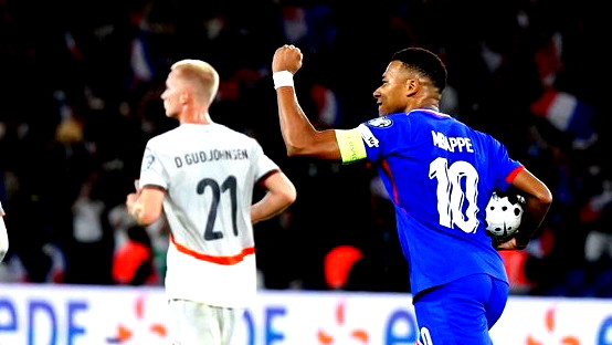 مبابي يتجاوز هنري ويقود فرنسا لفوز صعب ضد أيسلندا