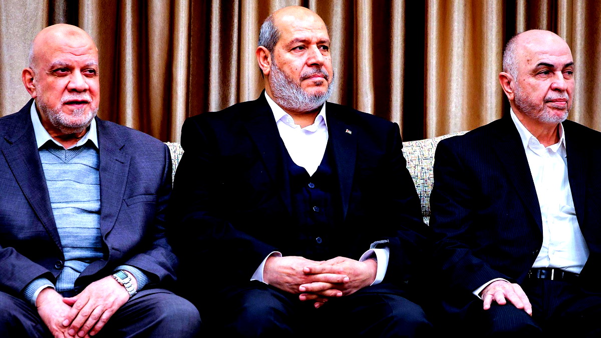 صحيفة "الشرق الأوسط" السعودية: قادة حماس اصيبوا بالهجوم الاسرائيلي وأحدهم حالته خطيرة