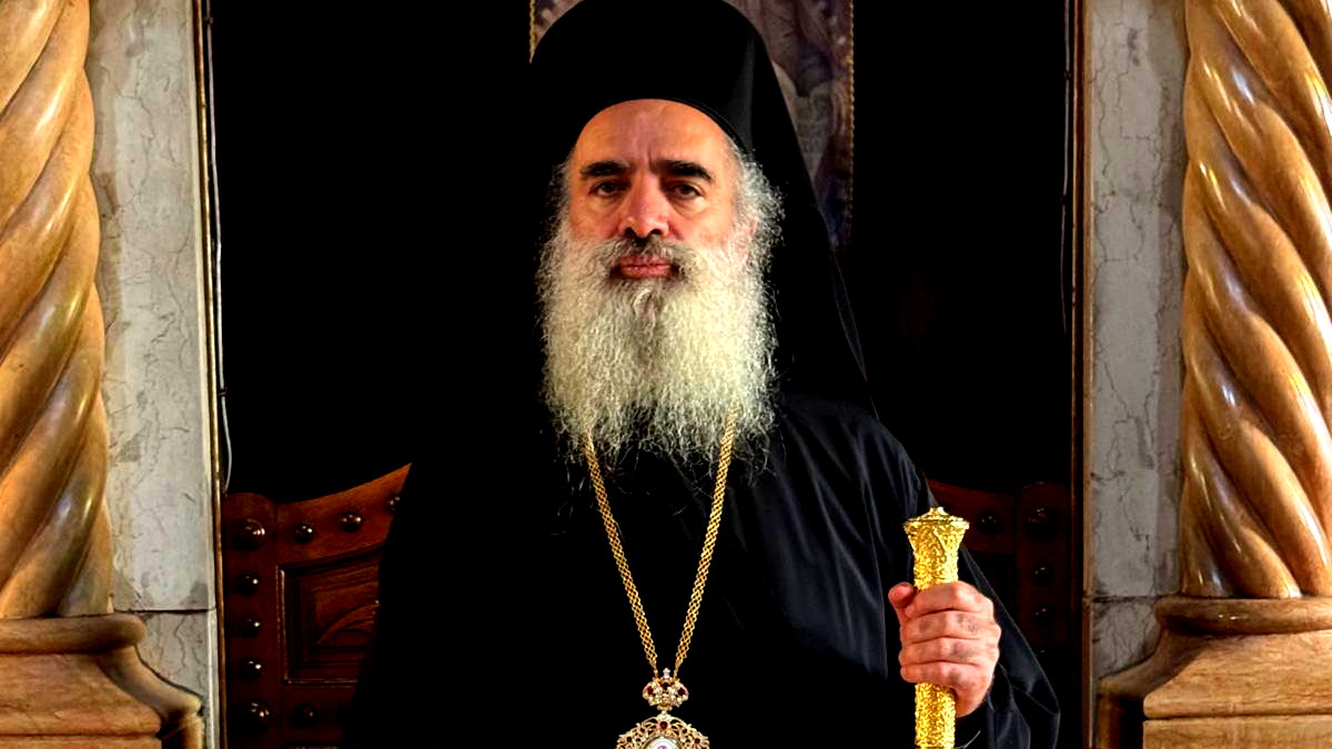 المطران عطا الله حنا: نرفض التعدي على اية دولة عربية ونتمنى ان يؤدي ما حدث مؤخرا في قطر الى صحوة تصحح الأخطاء