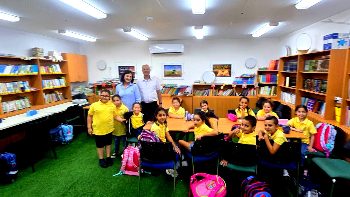 رئيس اللجنة المعيّنة في بلدية الناصرة يقوم بجولة تفقدية في مدارس المدينة مع افتتاح العام الدراسي