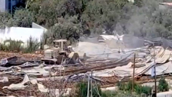 في أعقاب انفجار العبوة الناسفة... الجيش الإسرائيلي يواصل اقتحام طولكرم لليوم الثاني على التوالي 